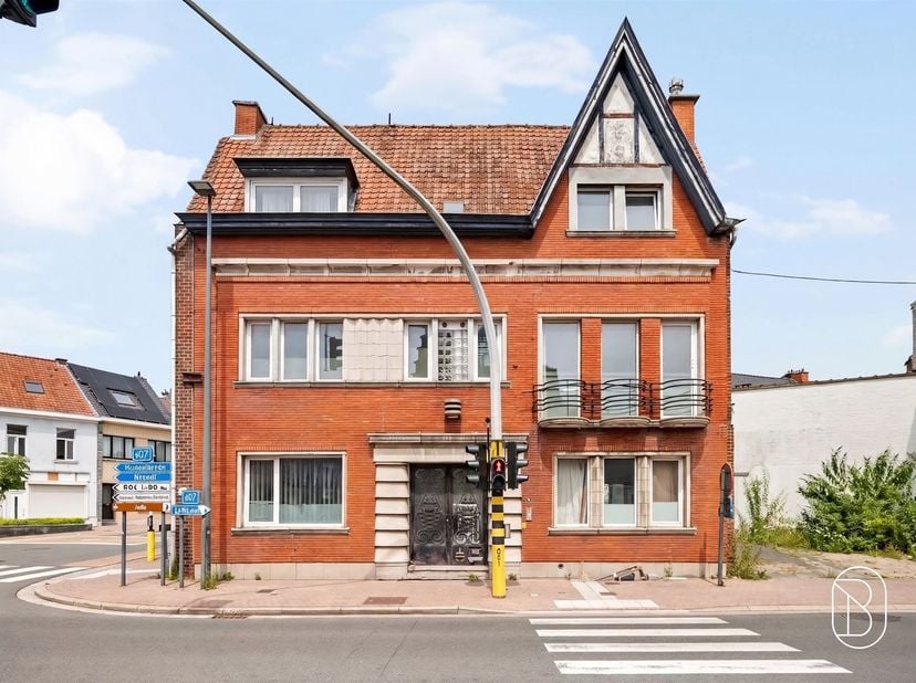 Huis te koop in Elzelestraat 46,
                    9600 Ronse