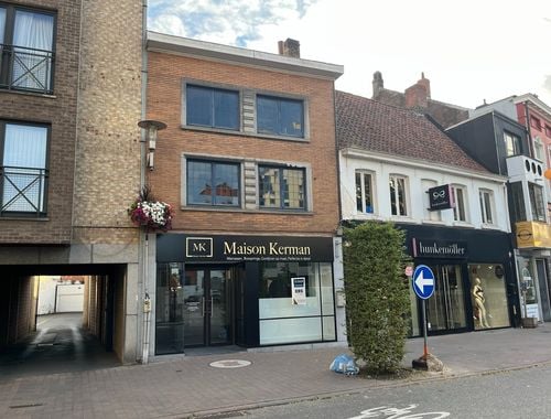                                         Handelspand te huur in Deinze, € 950
