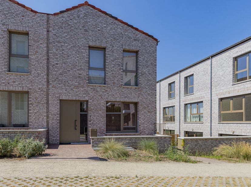 KIJKDAG – ZATERDAG 29 AUGUSTUS VANAF 10 UUR (OP AFSPRAAK)<br />
GAVERE – RECENTE HALFOPEN BEBOUWING MET 3 SLAAPKAMERS EN 2 BADKAMERS OP TOPLOCATIE!<br