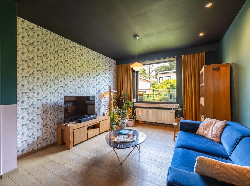 Charmante woning in residentële wijk te Hoboken!<br />
Ligging<br />
De woning is gelegen aan de Leopoldlei in Hoboken, een gegeerde woonomgeving waar