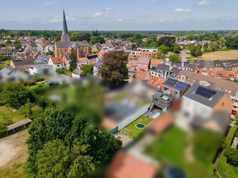 Deux appartements en rez-de-chaussée prêts à emménager, à acquérir ensemble ou séparément<br />
Situation<br />
Les deux appartements bénéficient d'un