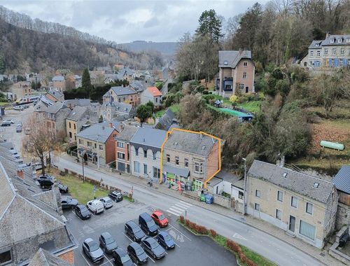                                         Immeuble d’appartements à vendre à Yvoir, € 199.000
