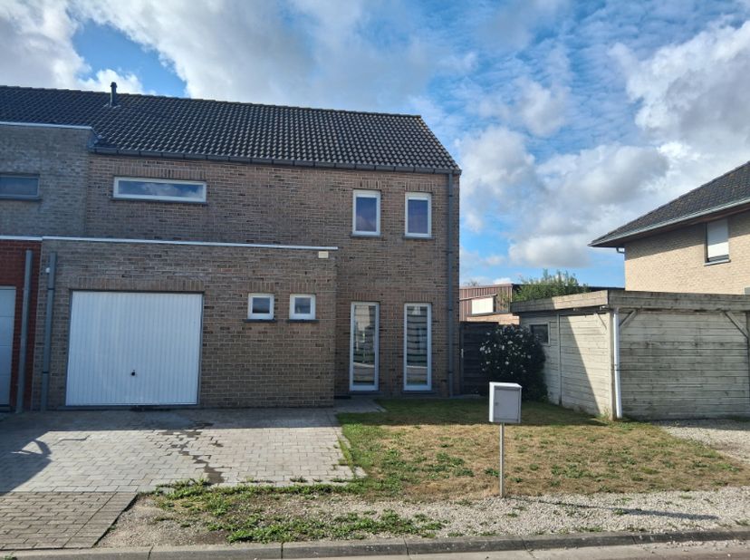 Maison à louer
                    à 8750 Wingene