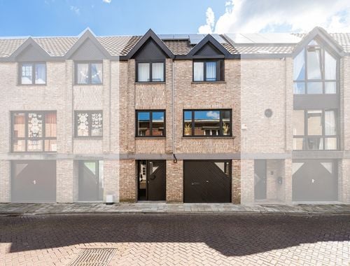                                         Bel-étage te koop in Eeklo, € 295.000
