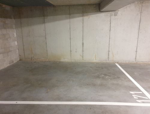                                         Kelder garage te huur in Gent, € 55
