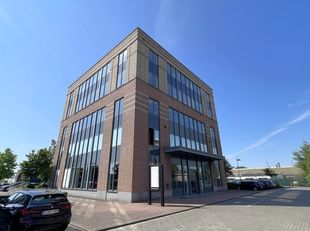 COMMERCIAL Image