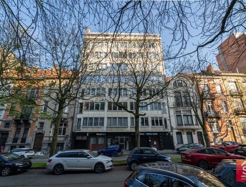                                         Appartement te koop in Schaarbeek, € 350.000
