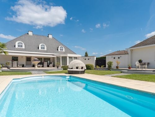                                         Villa-landhuis te koop in Overpelt, € 799.900
