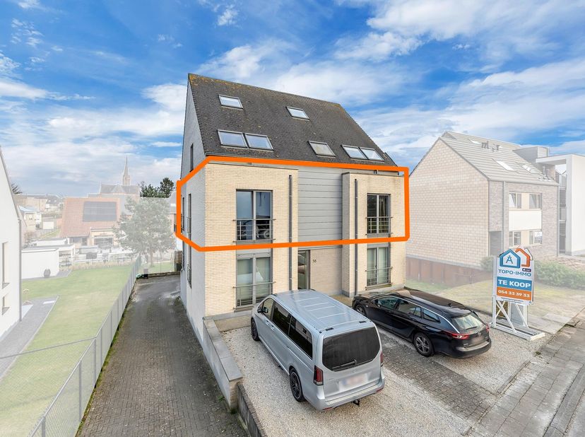 Voor meer info of een bezoek, bel 053 59 49 32 - Dit appartement van ca. 100 m² is ruim ingedeeld en ligt op een goede, centrale locatie. Winkels, ope