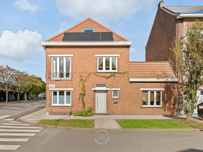 Maison à vendre à Adolf Samuëlstraat 1,
                    9050 Gentbrugge
