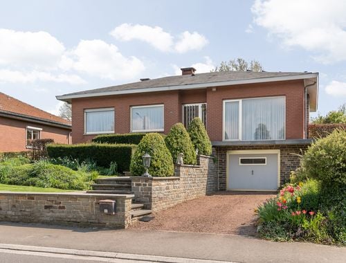                                         Bungalow à vendre à Fouron-le-Comte, € 359.000
