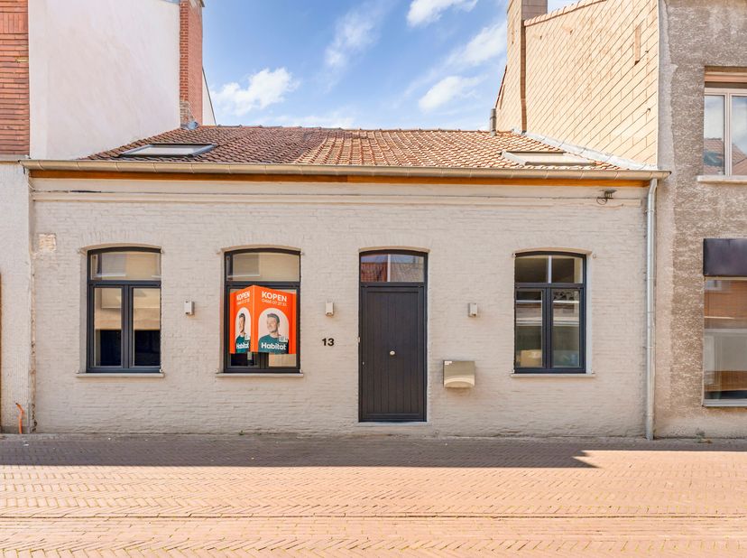 Huis te koop in Marktstraat 13,
                    8760 Meulebeke