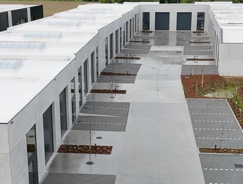                                         Bâtiment d’entreprise à vendre à Ieper, € 457.500
