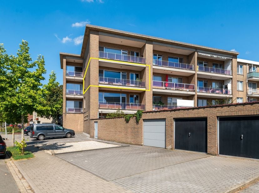 Appartement te koop in Ernest Jouretlaan 3 bus 4,
                    2650 Edegem