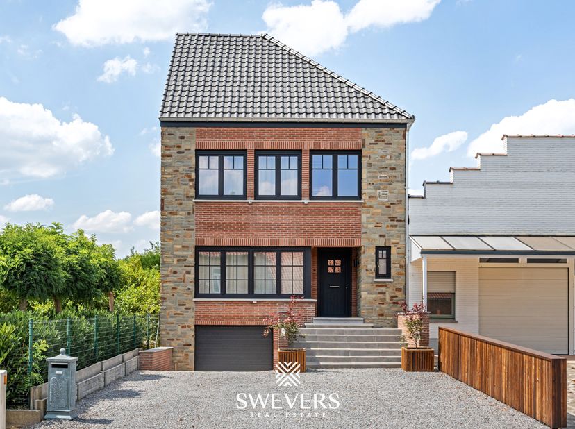 Voor meer info en foto’s, surf naar www.swevers.be – Instapklare halfopen bebouwing met hoogwaardige afwerking op een vlot bereikbare locatie in Berin