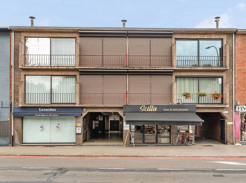 Bien professionnel à vendre à Turnhoutsebaan 129 - 131,
                    2970 Schilde