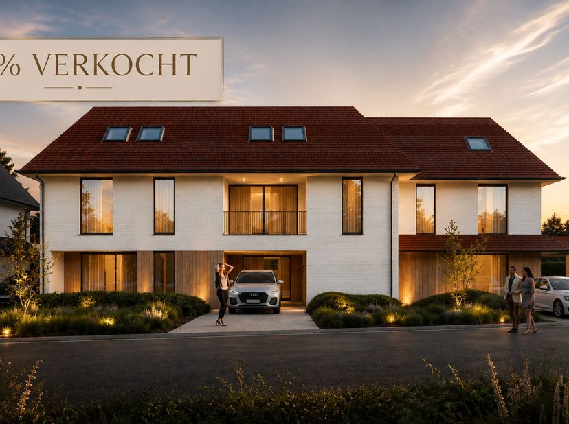 Gelegen in de gegeerde villawijk van Bolderberg, waar rust, privacy en groen harmonieus samenkomen, bevindt zich deze uitzonderlijke halfopen woning.<