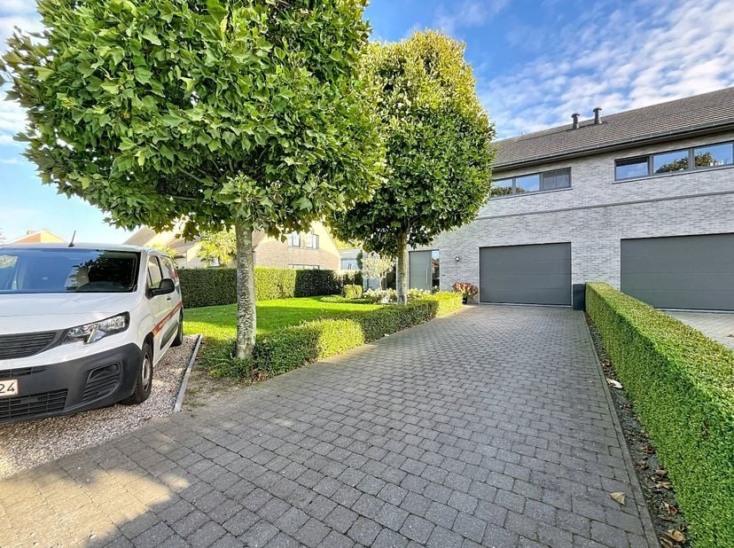 Huis te huur in Oostmolenstraat 158,
                    9880 Aalter