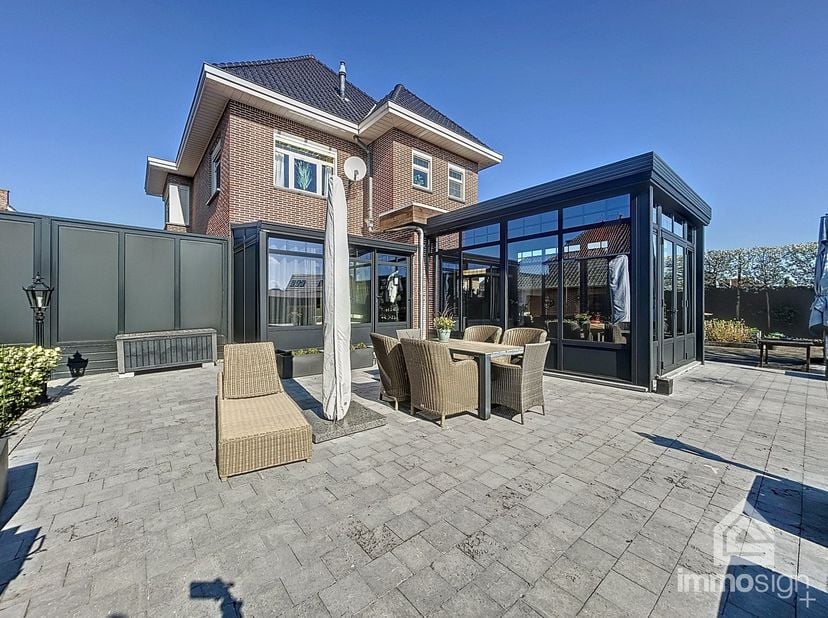 Huis te koop in Keunenlaan 26 & 24,
                    3930 Hamont