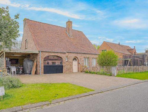                                         Woning te koop in Veurne, € 545.000
