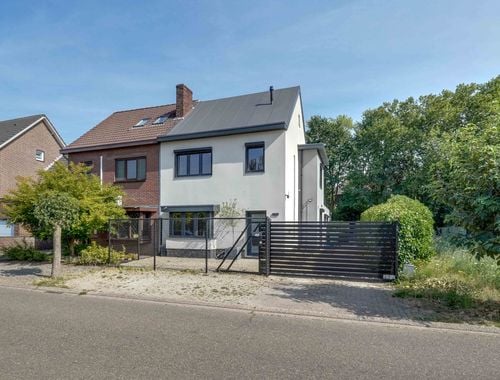                                         Maison à vendre à Lanaken, € 449.000
