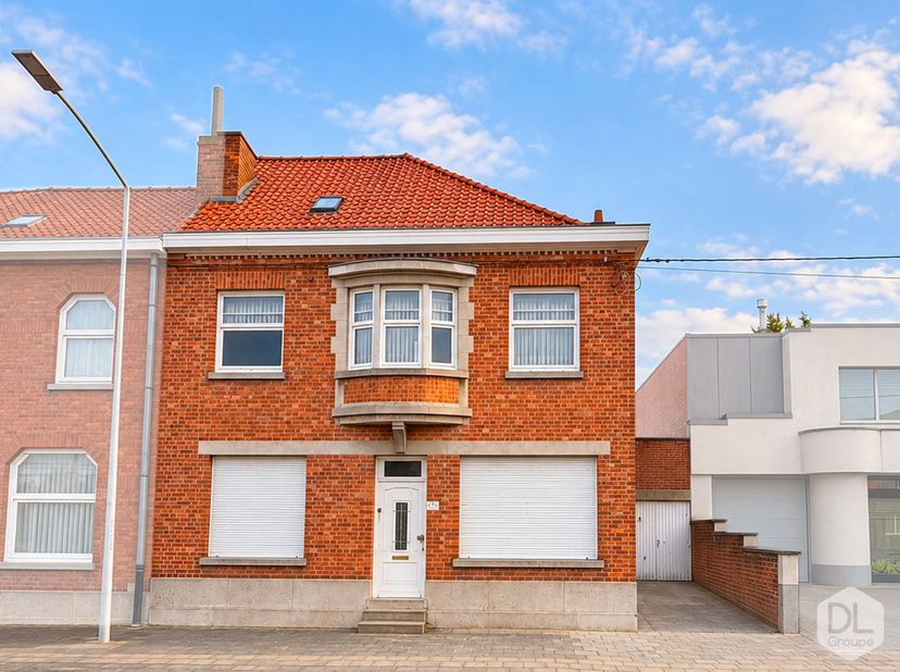 Huis te koop in ,
                    7700 Moeskroen