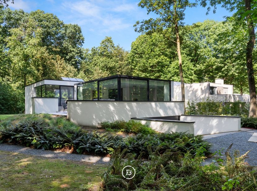 Huis te koop in ,
                    8200 Sint-Andries
