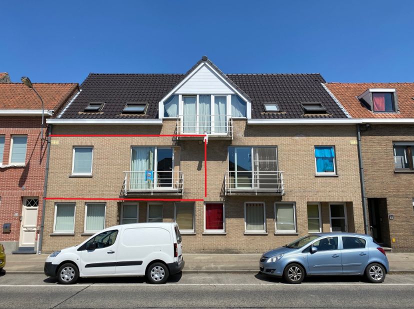 Compact en gezellig 1 slaapkamer appartementje (1ste verdieping) : leefruimte, met keukenhoek, aparte slaapkamer, aparte badkamer met douche, uitgerus