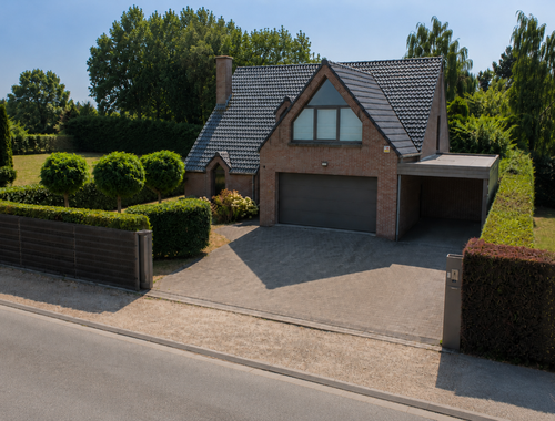                                         Villa te koop in Estaimpuis, € 649.000

