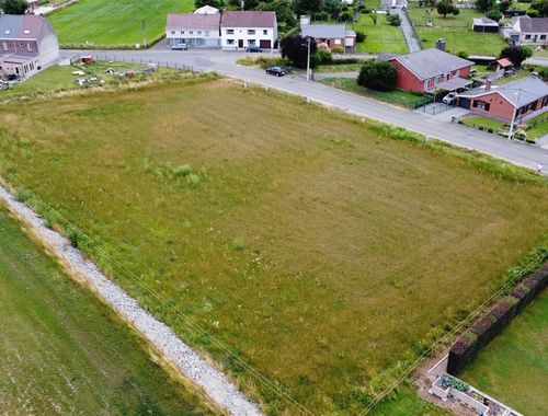                                         Grond te koop in Deux-Acren, € 300.000
