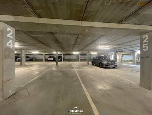                                         Place de stationnement à louer à Tournai, € 80
