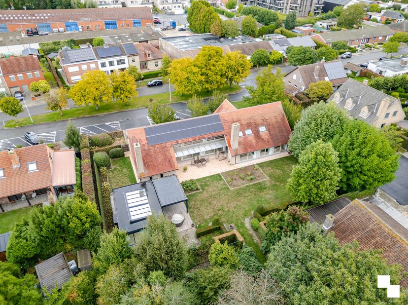 Huis te koop in Joe Englishstraat 21,
                    8800 Rumbeke