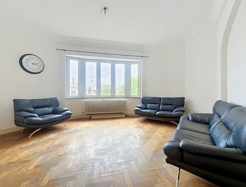                                         Appartement à vendre à Schaerbeek, € 260.000

