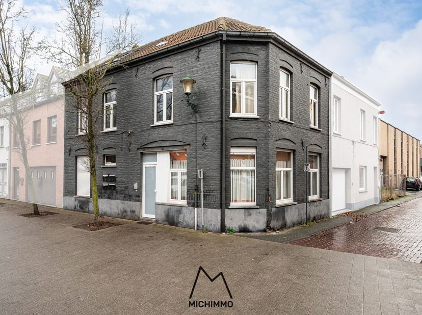 Appartement te koop in Raamstraat 19,
                    9900 Eeklo
