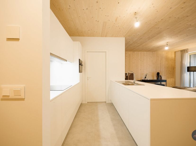 Ontdek dit prachtige nieuwbouwappartement in het project De Nieuwe Pastorij, centraal gelegen in het charmante Booischot. <br />
Met een bewoonbare op