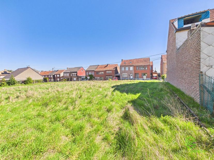 Terrain à vendre
                    à 3350 Wommersom