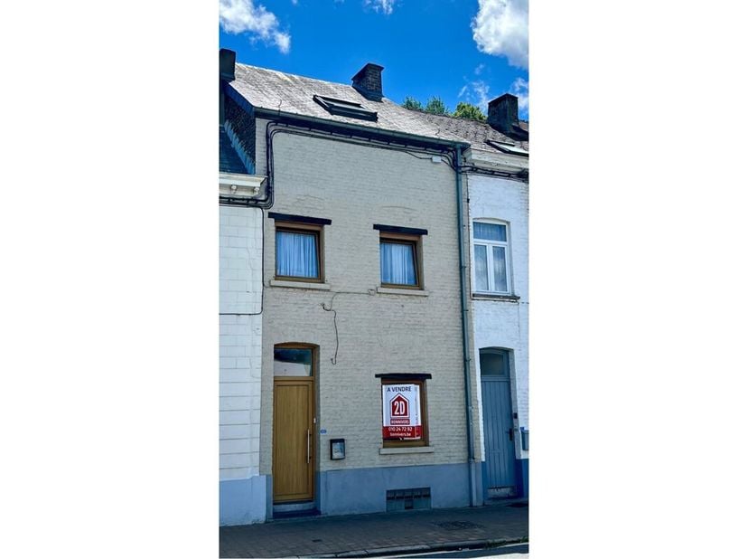 BONNIVERS-2D presenteert deze aangename halfvrijstaande woning van ±115 m² woonoppervlak, in Waver.<br />
Deze woning biedt een praktische en comforta