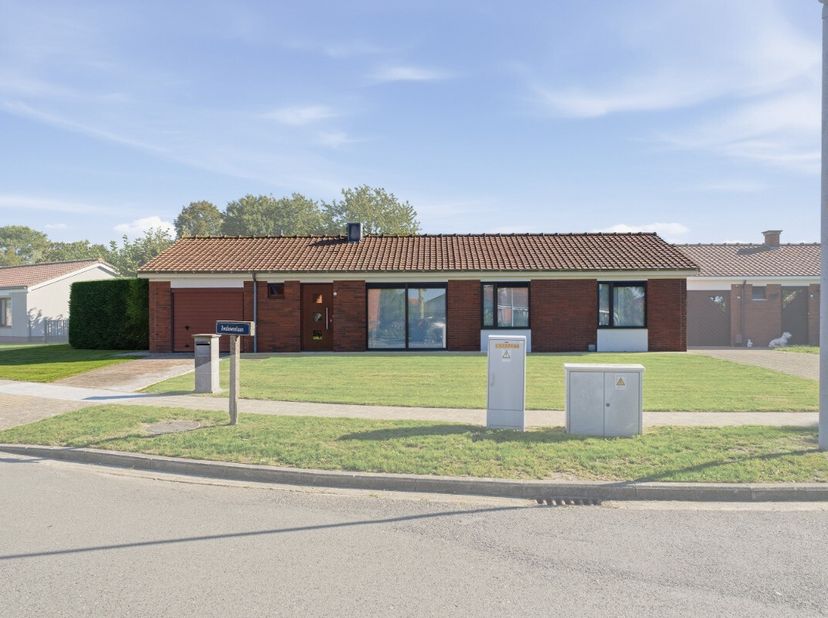 Maison à vendre à Zwaluwenlaan 14,
                    8630 Veurne