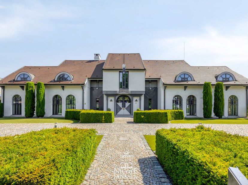 Maison à vendre
                    à 3680 Maaseik
