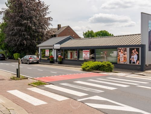                                         Handelszaak te koop in Destelbergen, € 485.000
