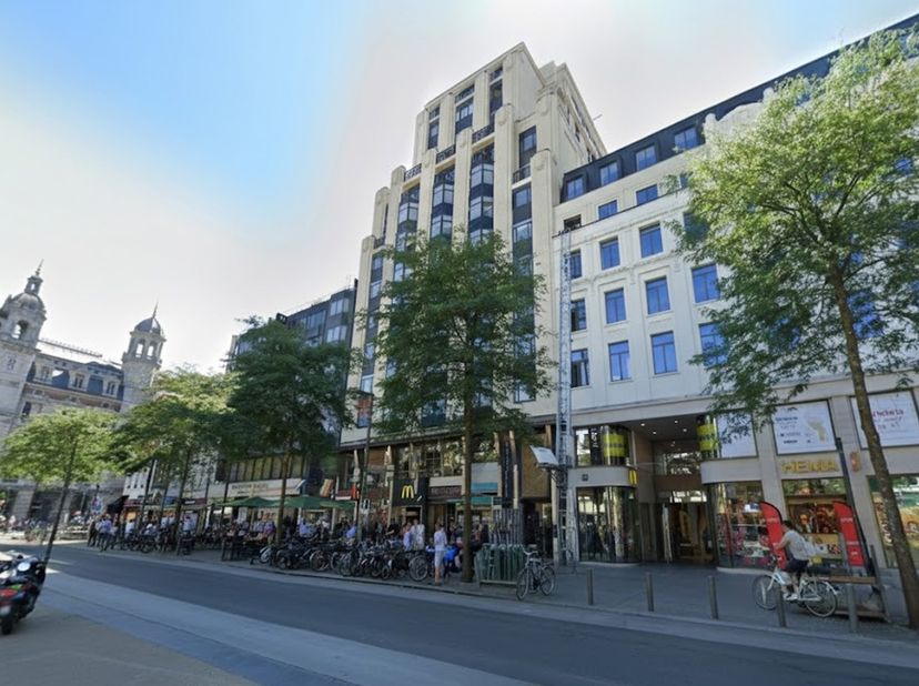 Bureaux rénovés avec vue panoramique à 360° | De Keyserlei 58-60, 2018 Anvers<br />
<br />
Vous recherchez un espace de bureau haut de gamme et durabl