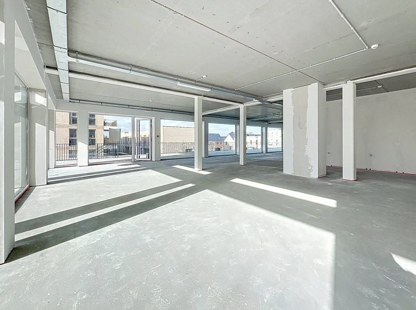 Dans le prestigieux projet de nouvelle construction Groenloo, situé sur l'ancien site Kodak à Vilvorde, nous proposons à la location 5 espaces de bure