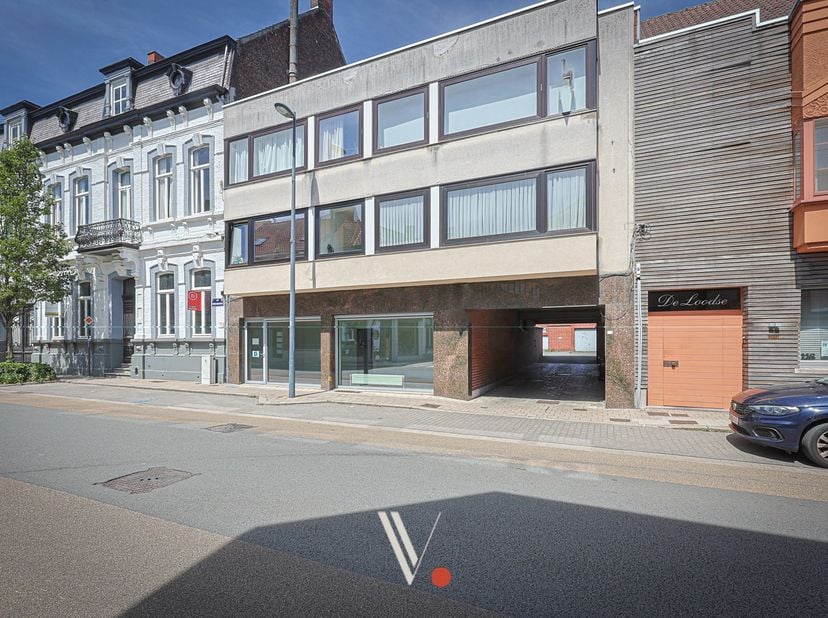 Bien professionnel à vendre
                    à 8870 Izegem