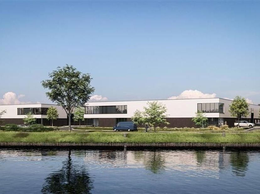 Nieuwbouw CASCO KMO Unit ca. 378m².<br />
De units met zicht op het kanaal zijn tevens voorzien van een kantoorvloer en grote raampartijen.  Ook in de