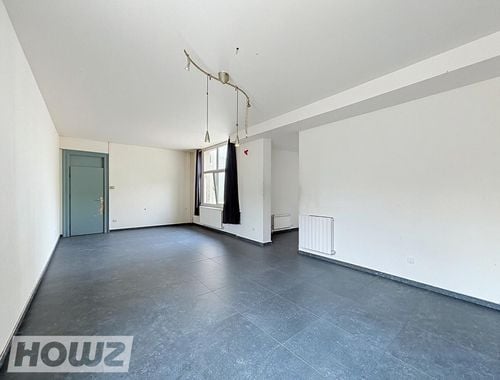                                         Appartement à louer à Mouscron, € 660
