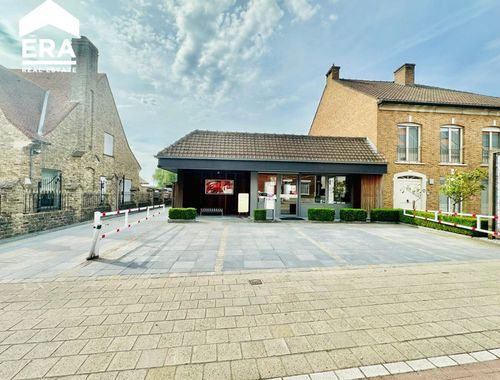                                         Handelspand met woonst te koop in Wervik, € 200.000
