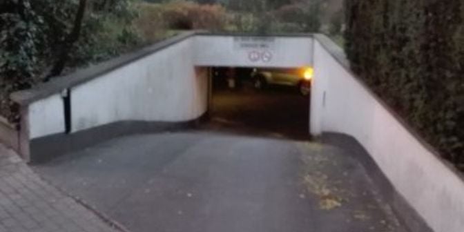 Garage te huur in Bikschotelaan 230, 2140 Borgerhout