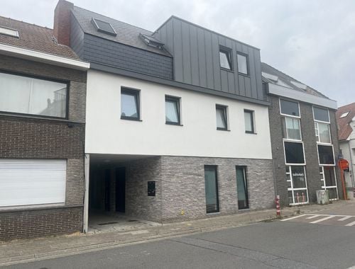                                         Gelijkvloers app. te huur in Waregem, € 955
