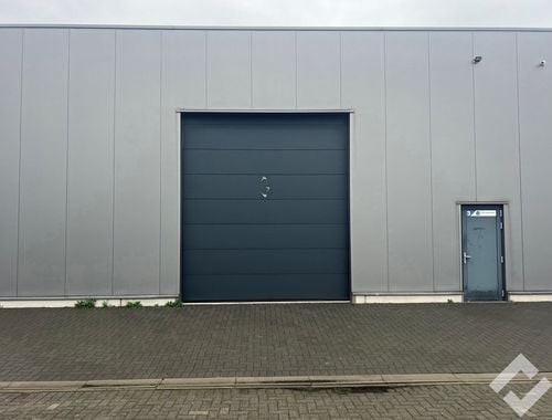                                         Bedrijfsgebouw te huur in Hamont, € 900
