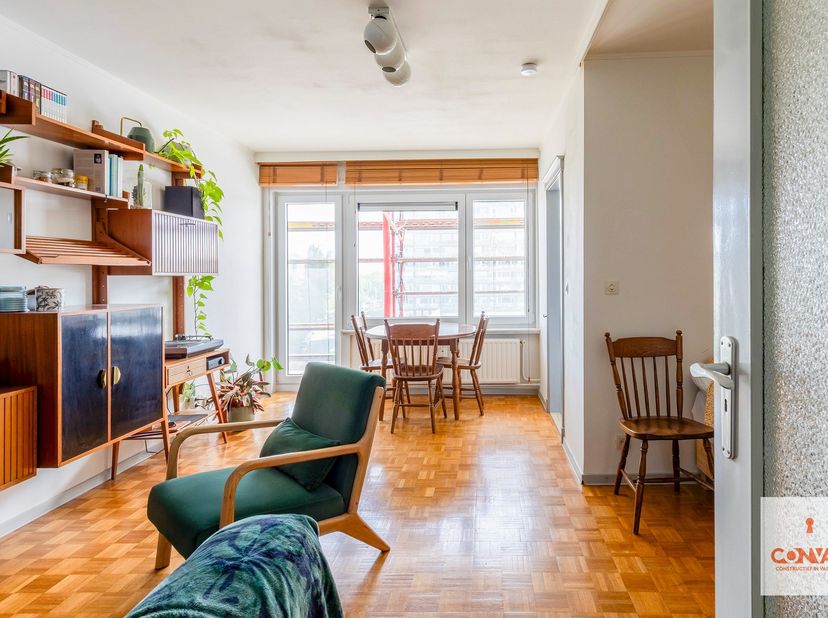 Deze gezellige studio bevindt zich in de residentie De Groene Vallei, met zicht op de torens van Gent. Dankzij deze uitstekende ligging geniet u van e